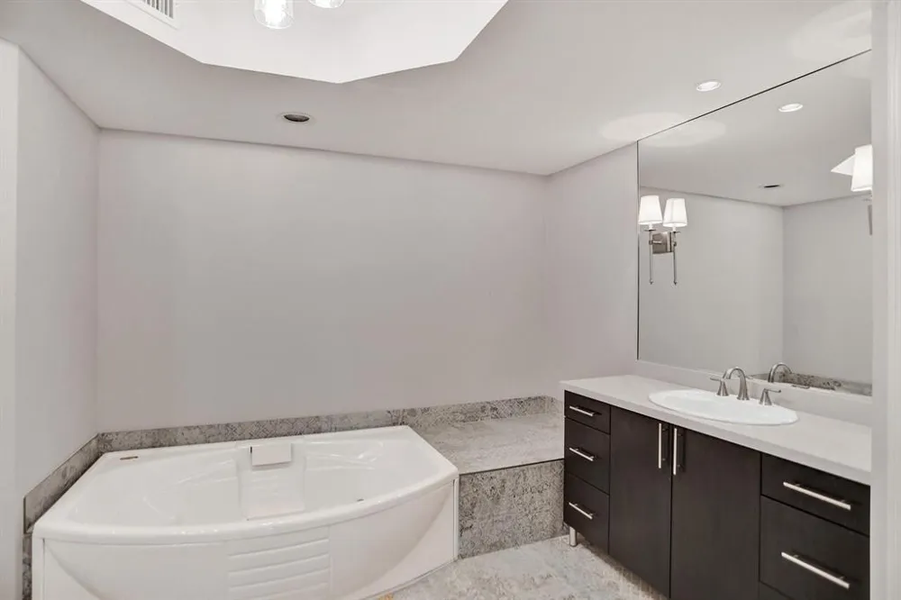 1228 Hillsboro #204 Hillsboro Beach, FL 33062