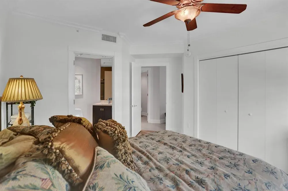 1228 Hillsboro #204 Hillsboro Beach, FL 33062