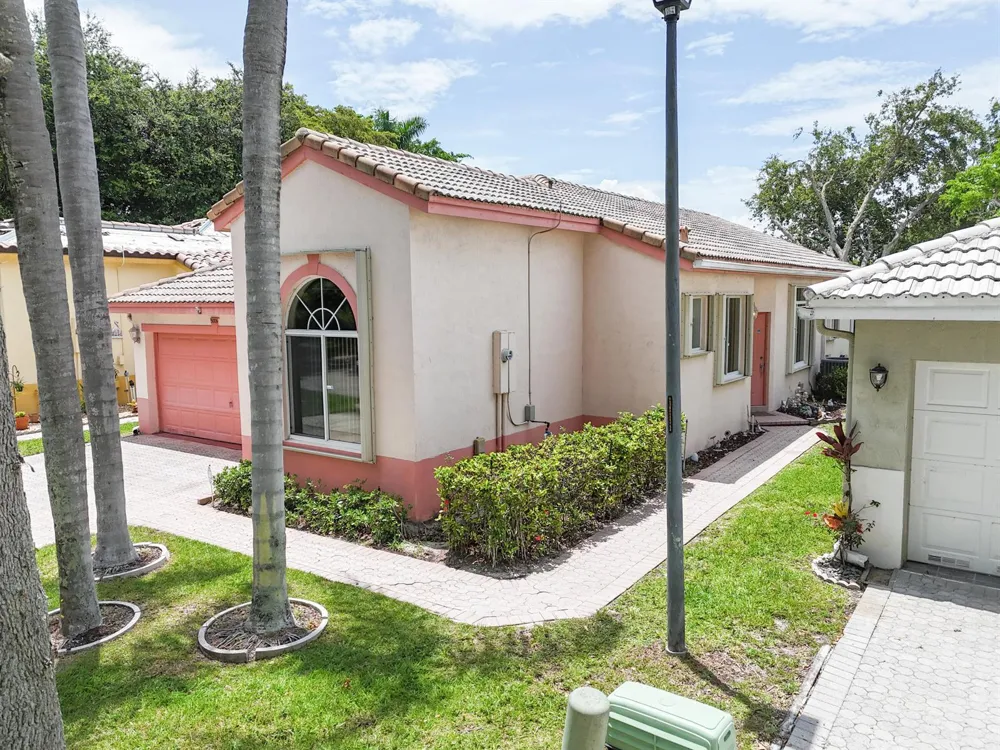 5006 Heron Court Coconut Creek, FL 33073