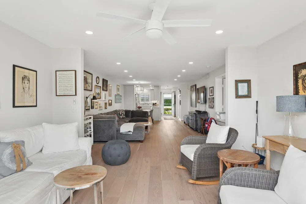 157 Atlantis Boulevard #103 Atlantis, FL 33462