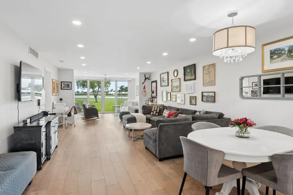 157 Atlantis Boulevard #103 Atlantis, FL 33462