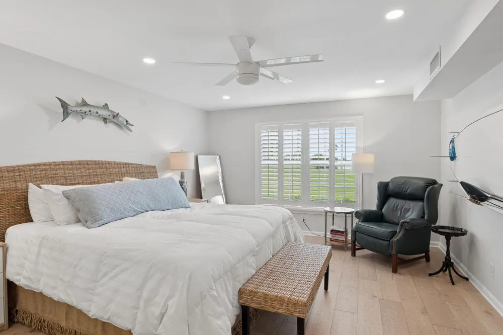 157 Atlantis Boulevard #103 Atlantis, FL 33462