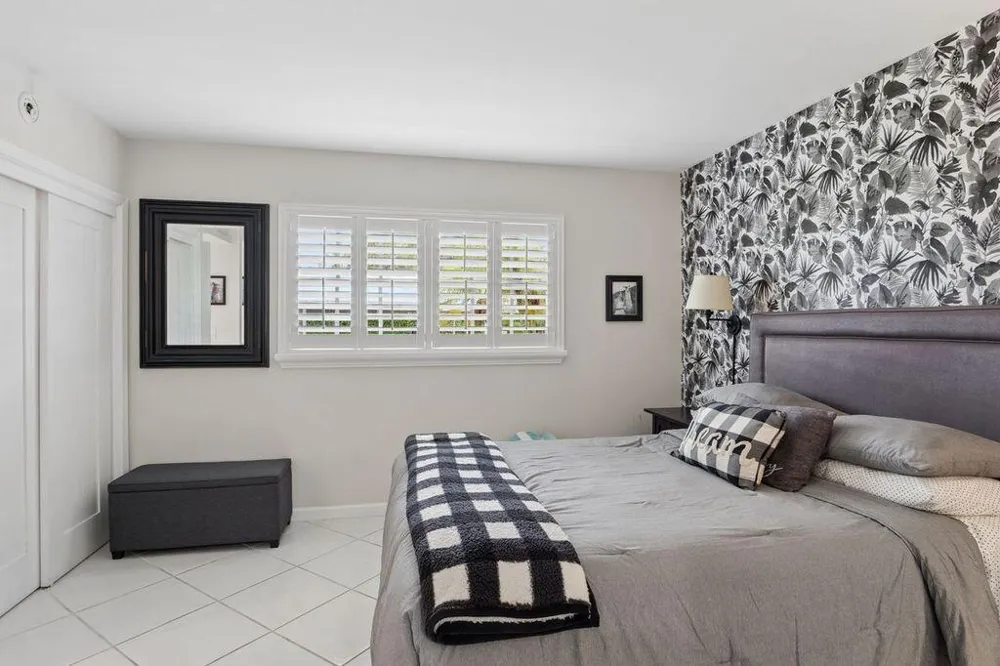 157 Atlantis Boulevard #103 Atlantis, FL 33462