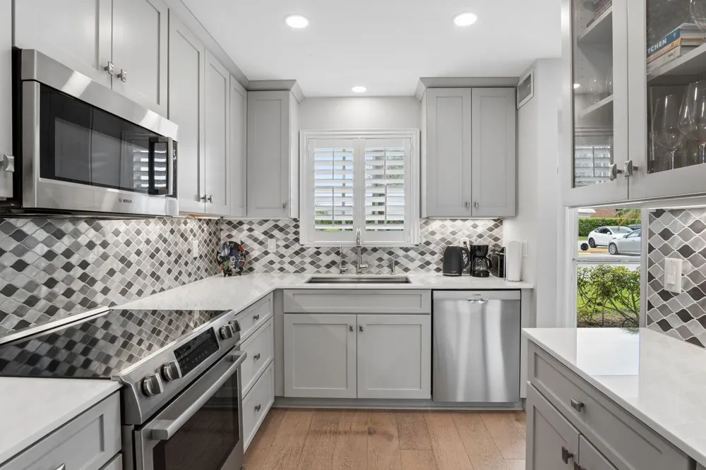 157 Atlantis Boulevard #103 Atlantis, FL 33462