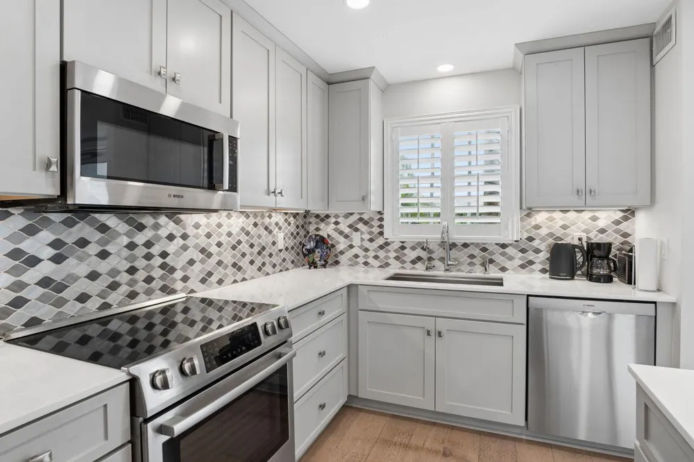 157 Atlantis Boulevard #103 Atlantis, FL 33462