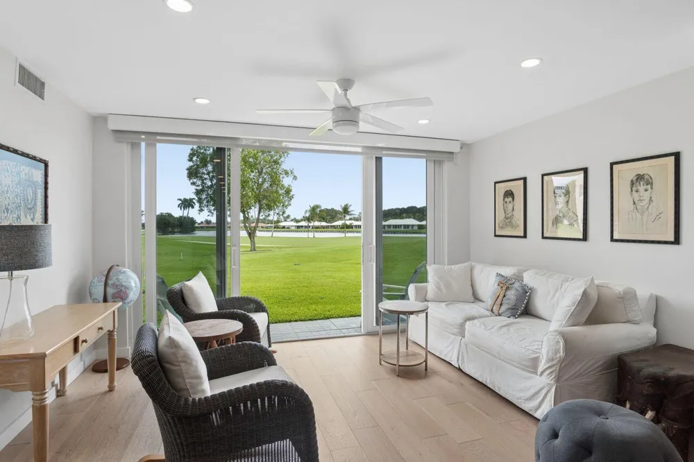 157 Atlantis Boulevard #103 Atlantis, FL 33462