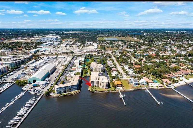 896 Federal Highway #132 Lantana, FL 33462