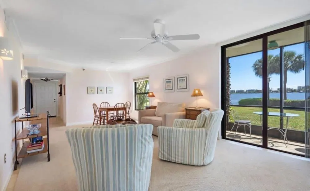 896 Federal Highway #132 Lantana, FL 33462