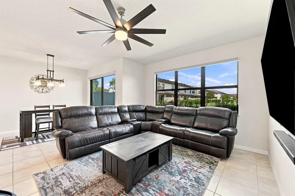 4480 W Appleton Cir W Oakland Park, FL 33309