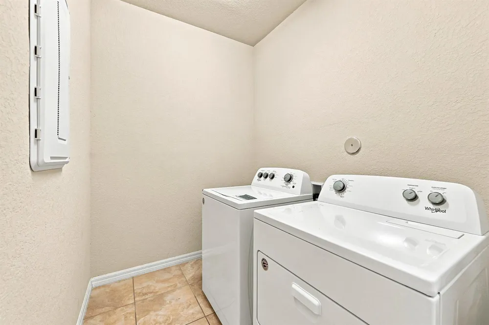 4480 W Appleton Cir W Oakland Park, FL 33309