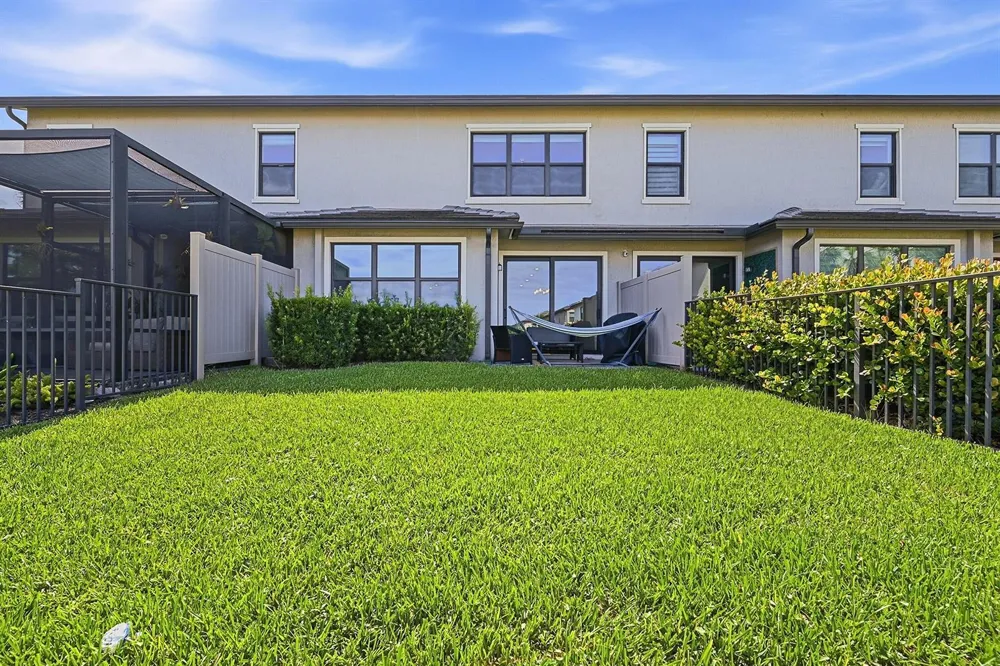 4480 W Appleton Cir W Oakland Park, FL 33309