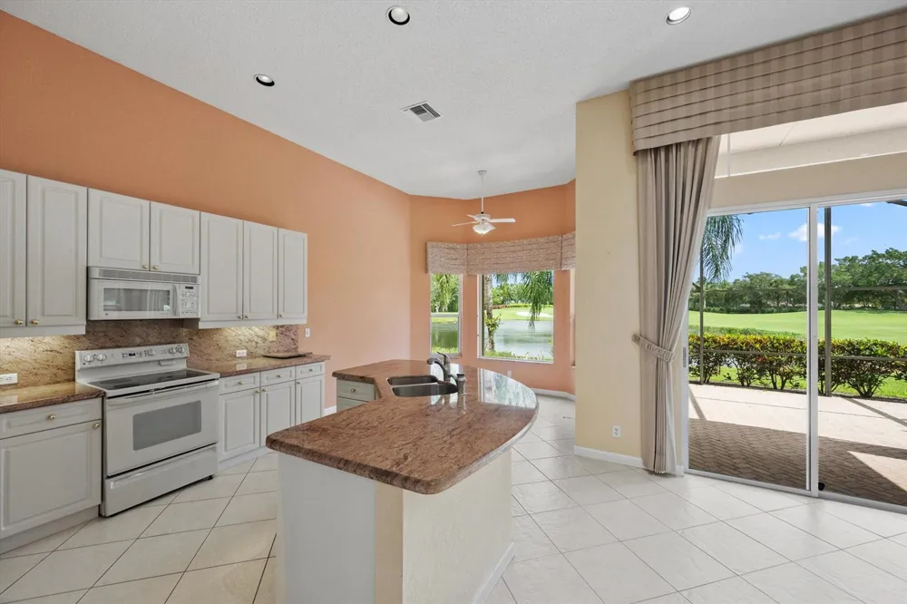 10911 Royal Devon Way Lake Worth, FL 33449