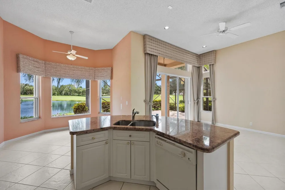10911 Royal Devon Way Lake Worth, FL 33449