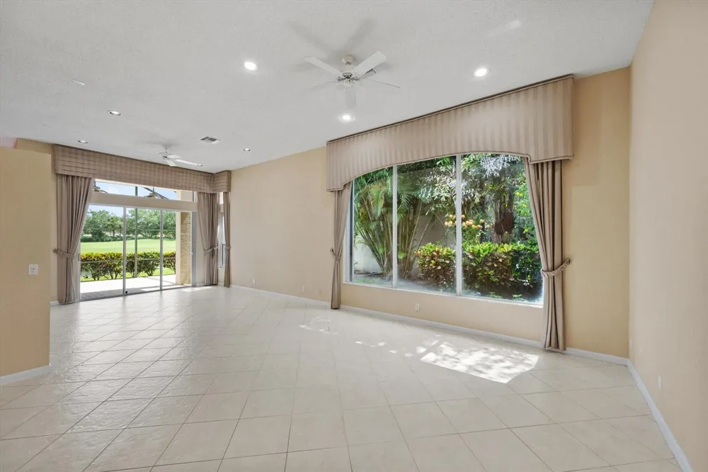 10911 Royal Devon Way Lake Worth, FL 33449