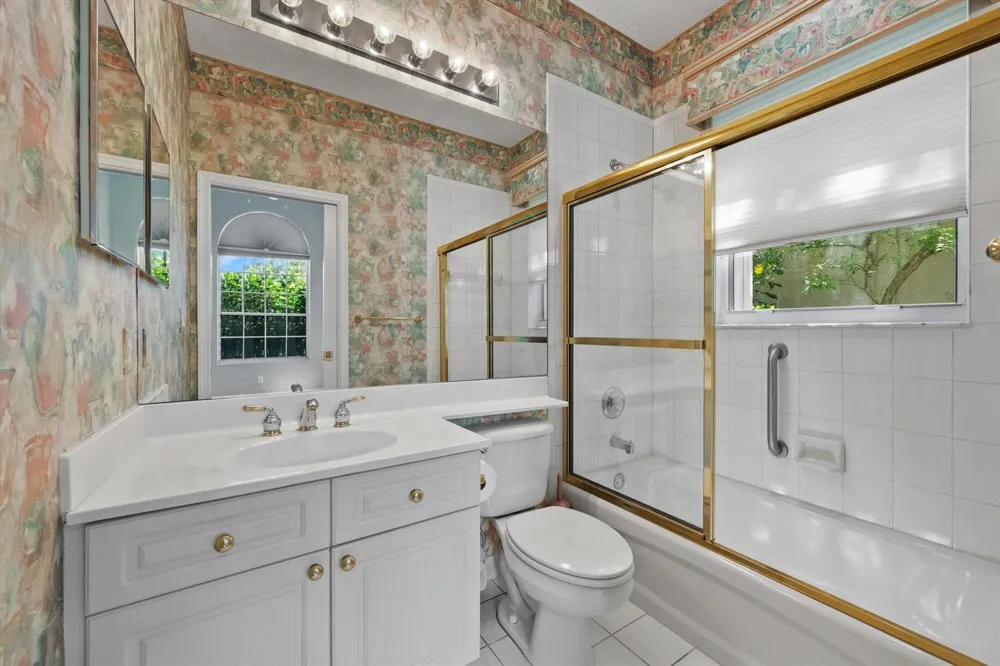 10911 Royal Devon Way Lake Worth, FL 33449