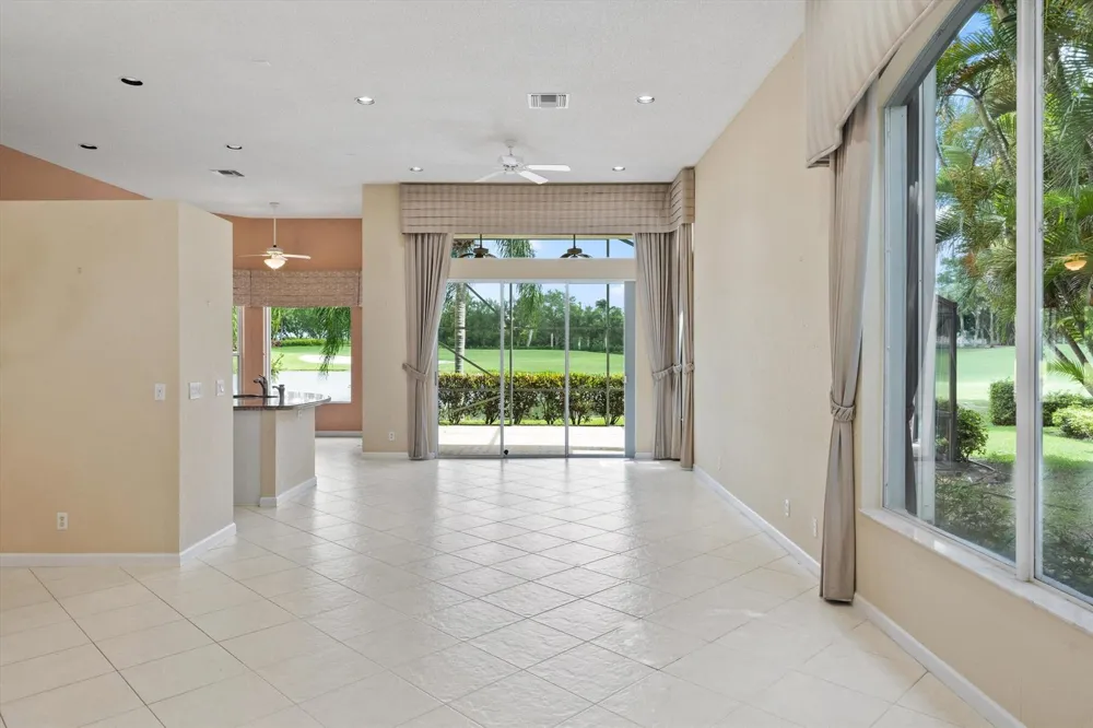 10911 Royal Devon Way Lake Worth, FL 33449