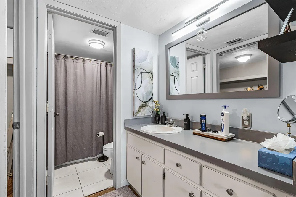 3831 SE 11th Place #101 Cape Coral, FL 33904
