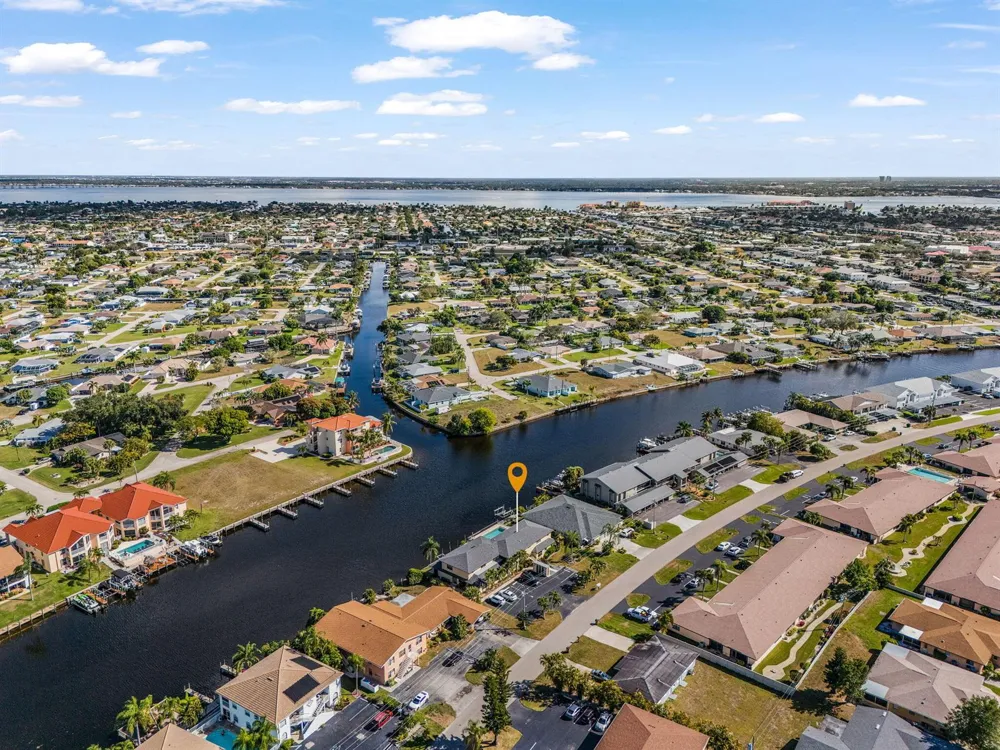 3831 SE 11th Place #101 Cape Coral, FL 33904