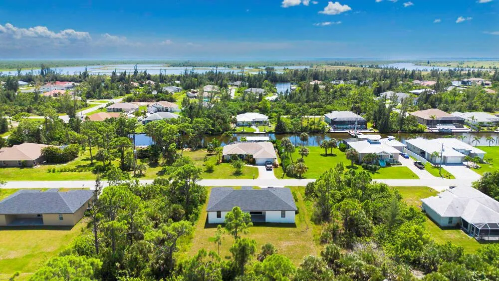 15245 Brainbridge Circle Port Charlotte, FL 33981