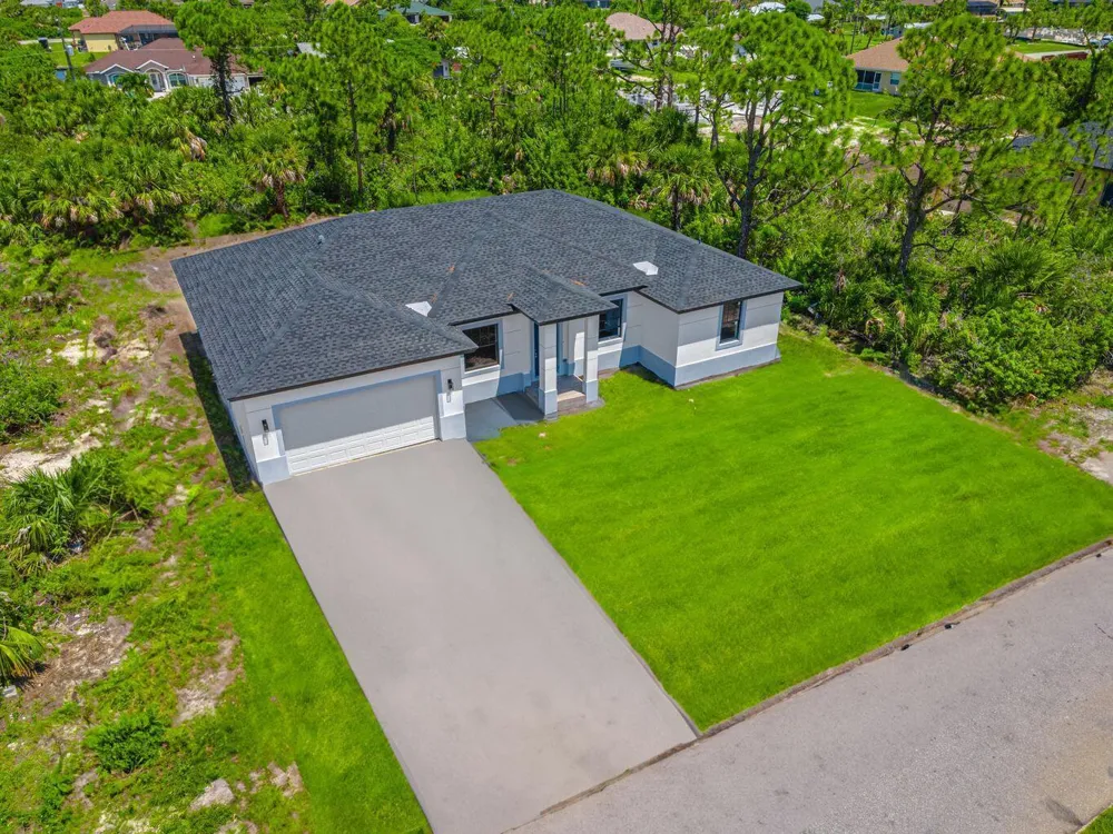 15245 Brainbridge Circle Port Charlotte, FL 33981