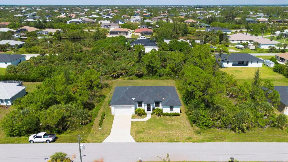 15245 Brainbridge Circle Port Charlotte, FL 33981