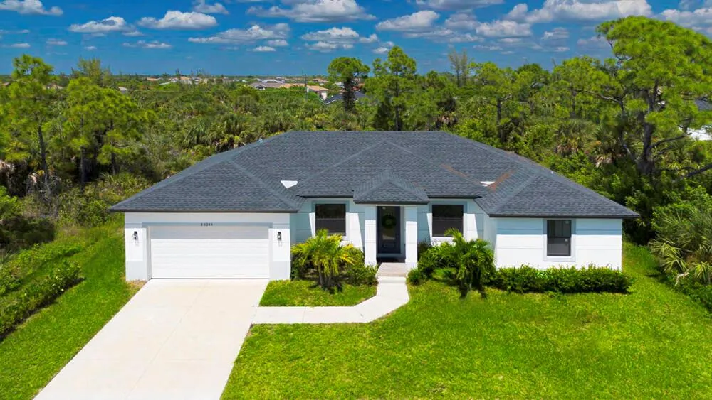 15245 Brainbridge Circle Port Charlotte, FL 33981