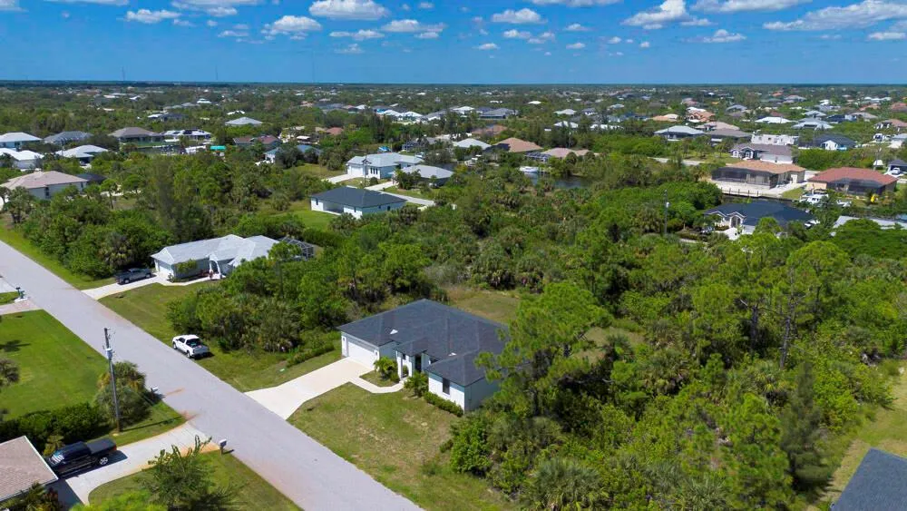 15245 Brainbridge Circle Port Charlotte, FL 33981