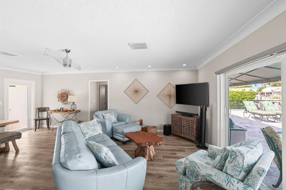 4021 NE 27th Terrace Lighthouse Point, FL 33064