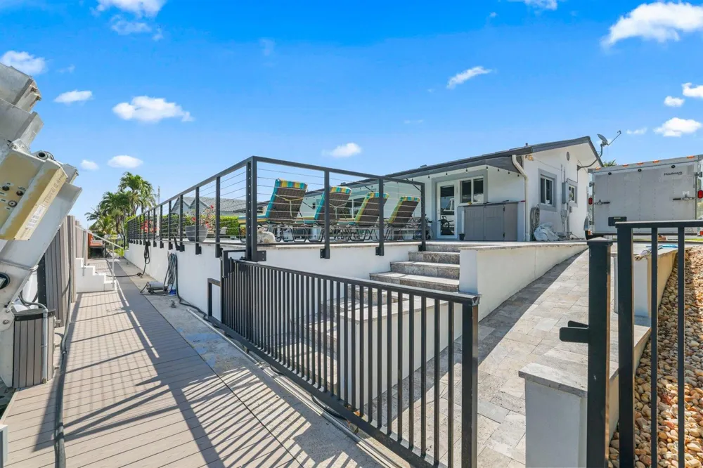 4021 NE 27th Terrace Lighthouse Point, FL 33064