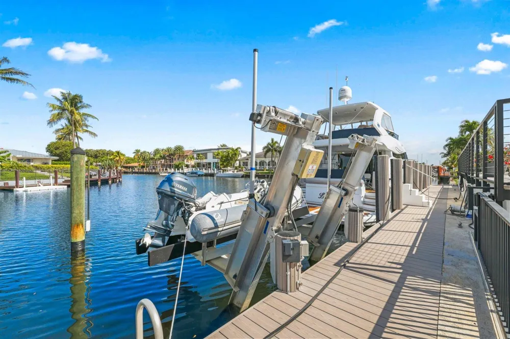 4021 NE 27th Terrace Lighthouse Point, FL 33064