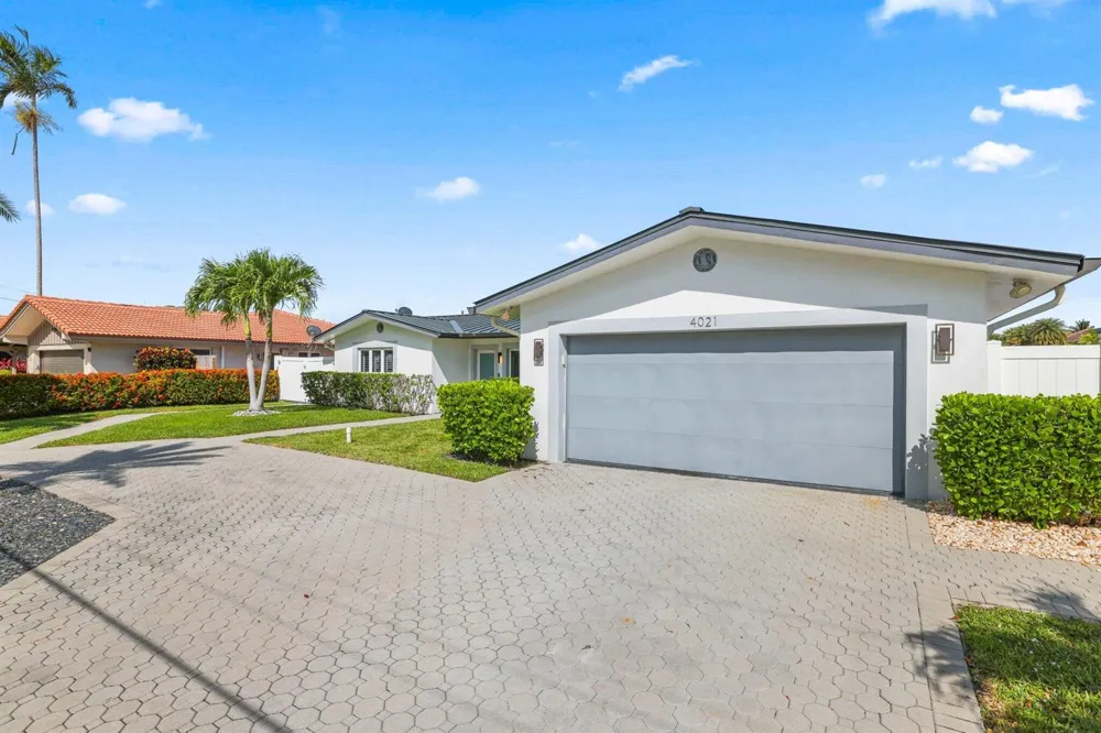 4021 NE 27th Terrace Lighthouse Point, FL 33064