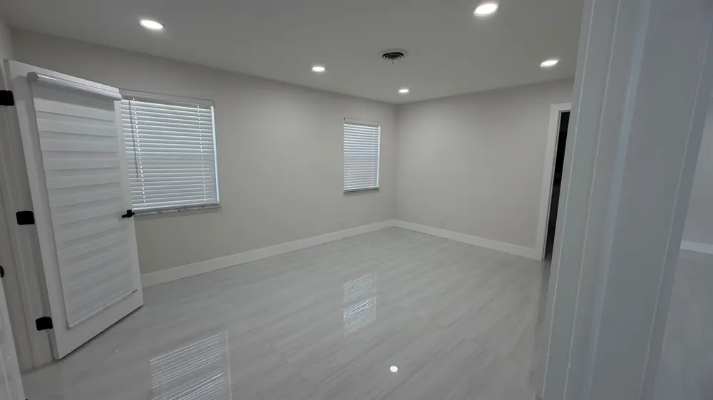 2521 NE 45th Street Lighthouse Point, FL 33064