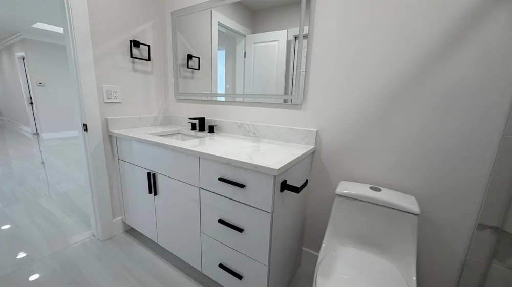 2521 NE 45th Street Lighthouse Point, FL 33064