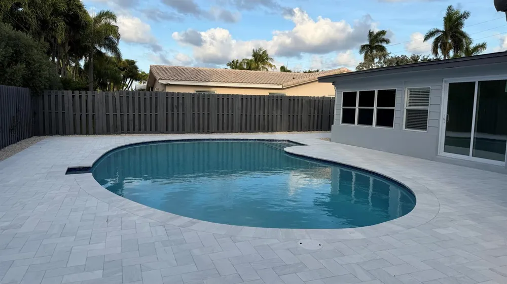 2521 NE 45th Street Lighthouse Point, FL 33064