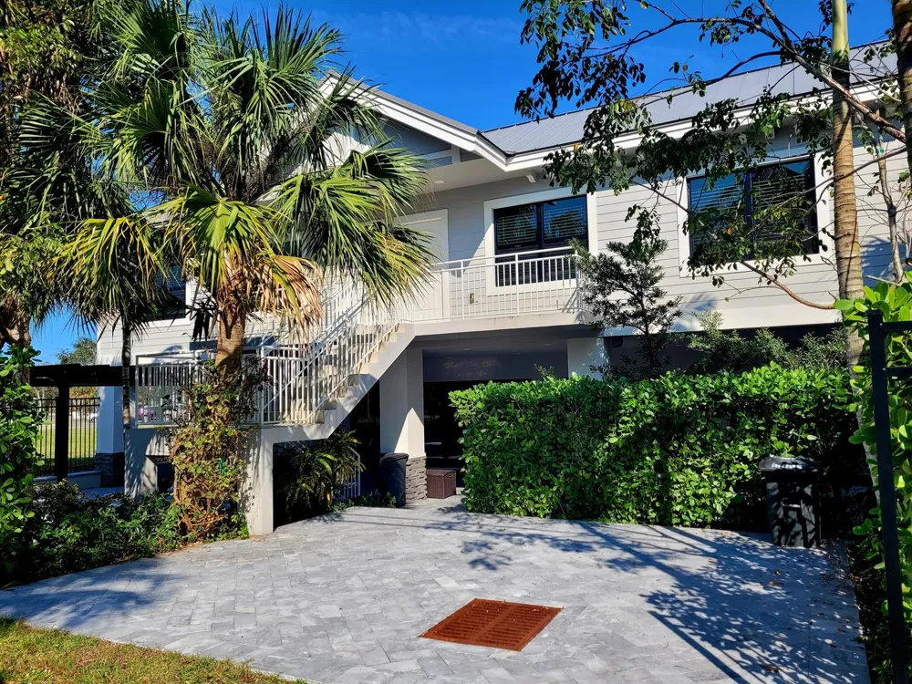 11810 SE Dixie Highway #Apt 1 Hobe Sound, FL 33455