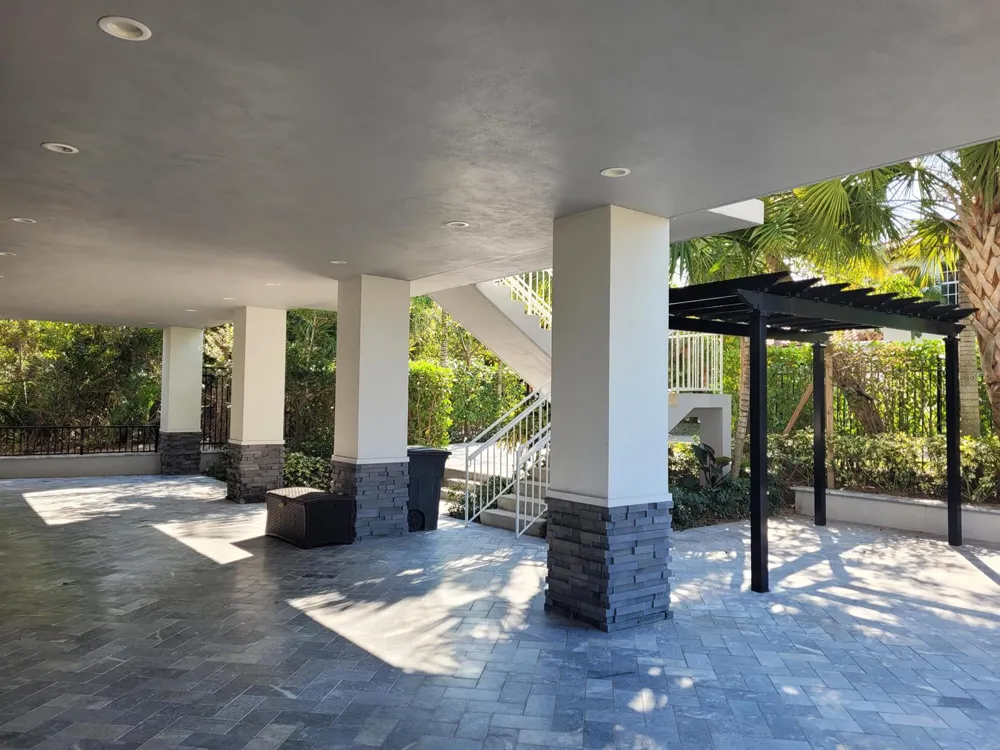 11810 SE Dixie Highway #Apt 1 Hobe Sound, FL 33455