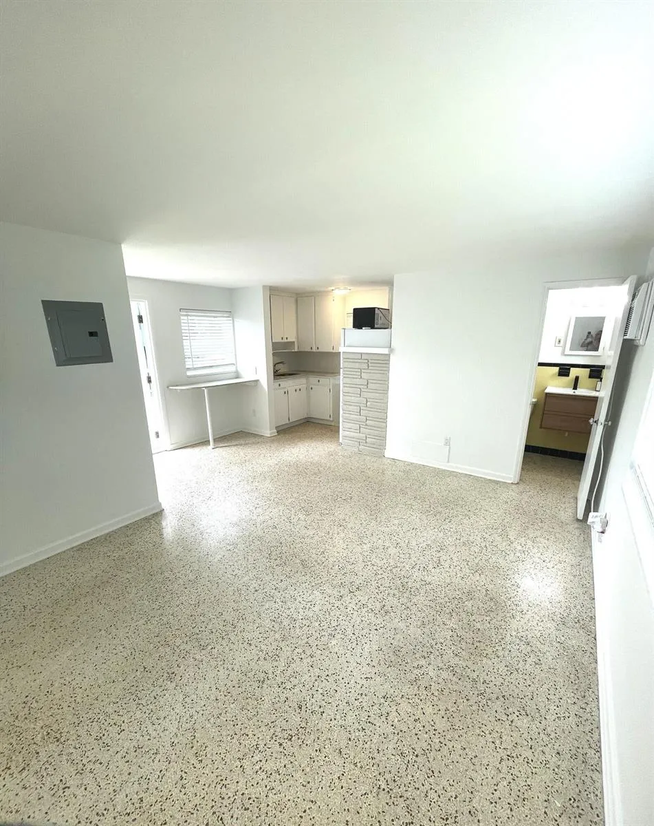 1216 Cabana Road #5 Singer Island, FL 33404