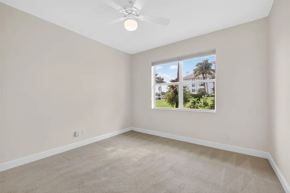 712 Bay Colony Drive S Juno Beach, FL 33408