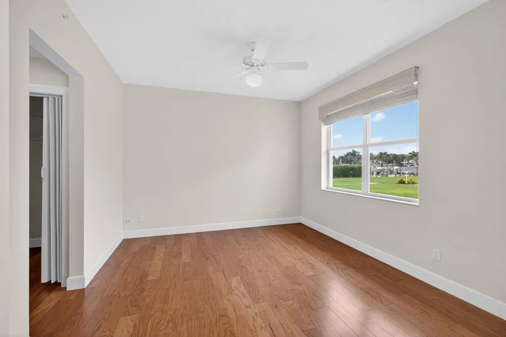 712 Bay Colony Drive S Juno Beach, FL 33408
