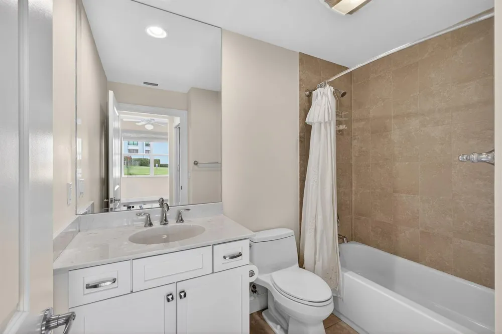 712 Bay Colony Drive S Juno Beach, FL 33408
