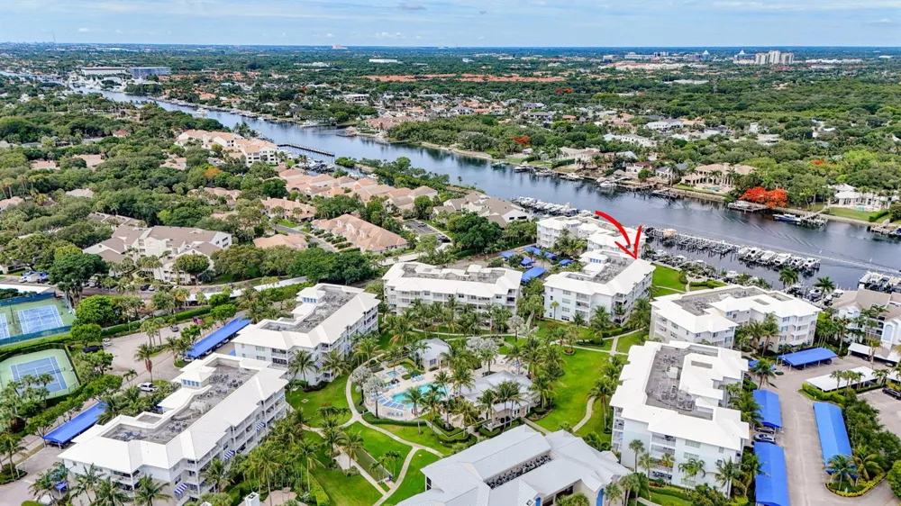 712 Bay Colony Drive S Juno Beach, FL 33408