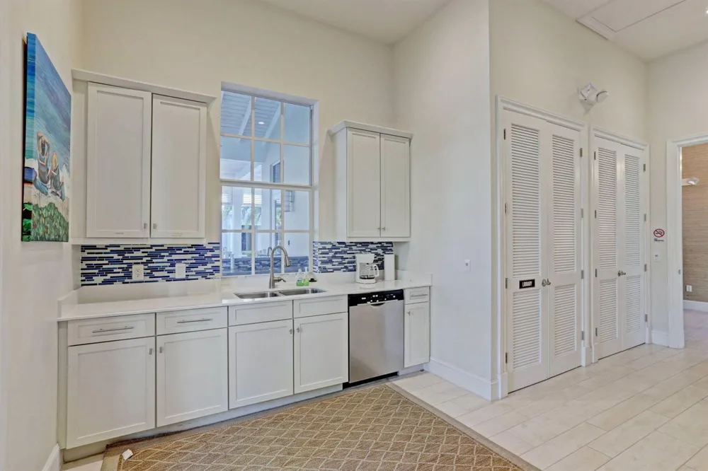 712 Bay Colony Drive S Juno Beach, FL 33408