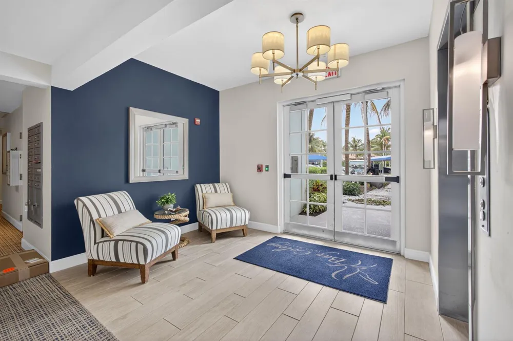 712 Bay Colony Drive S Juno Beach, FL 33408