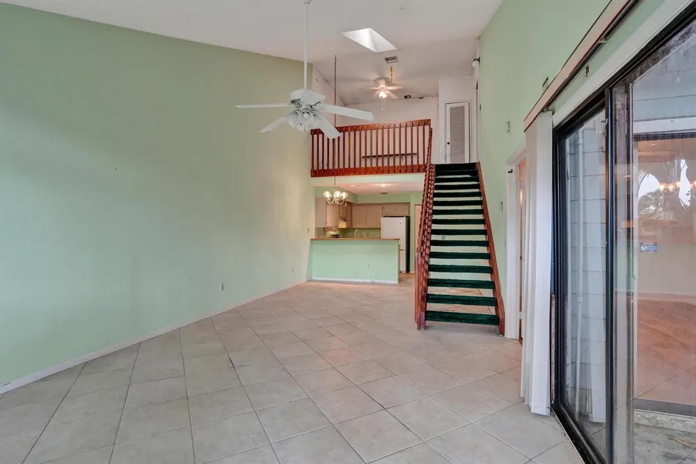 2027 Winners Circle North Lauderdale, FL 33068