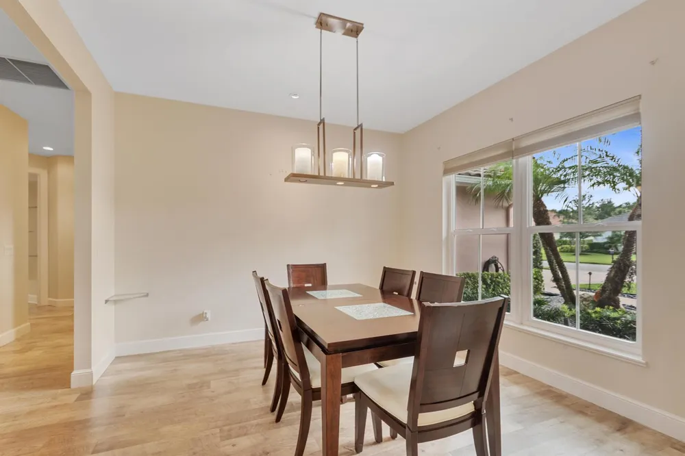 470 Pittman Avenue Vero Beach, FL 32968