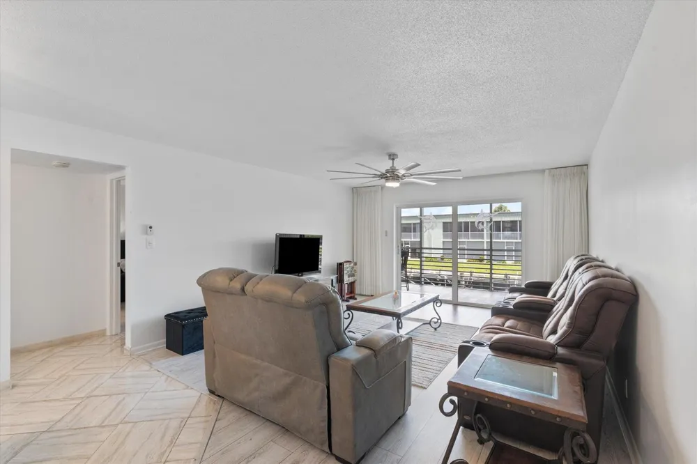 117 Lehane Terrace #210 North Palm Beach, FL 33408