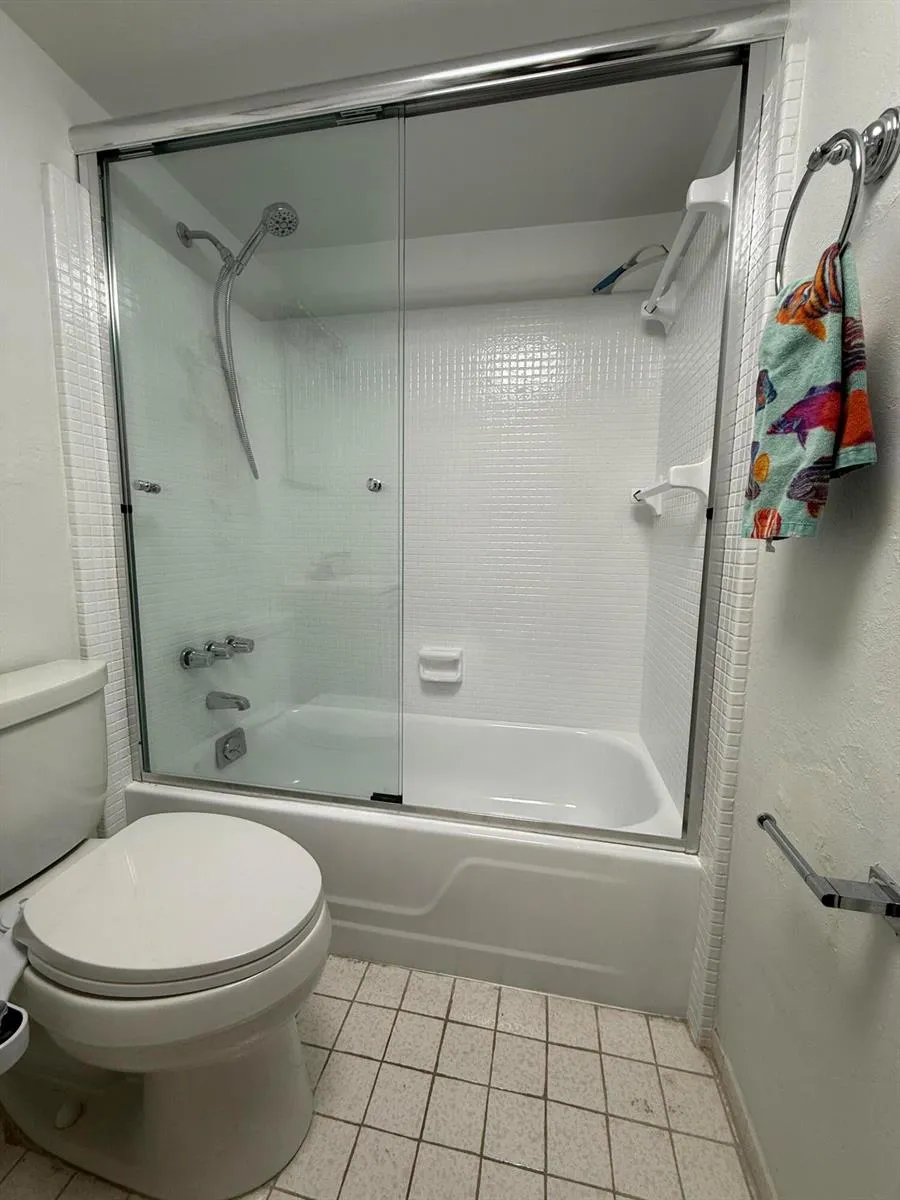 117 Lehane Terrace #210 North Palm Beach, FL 33408