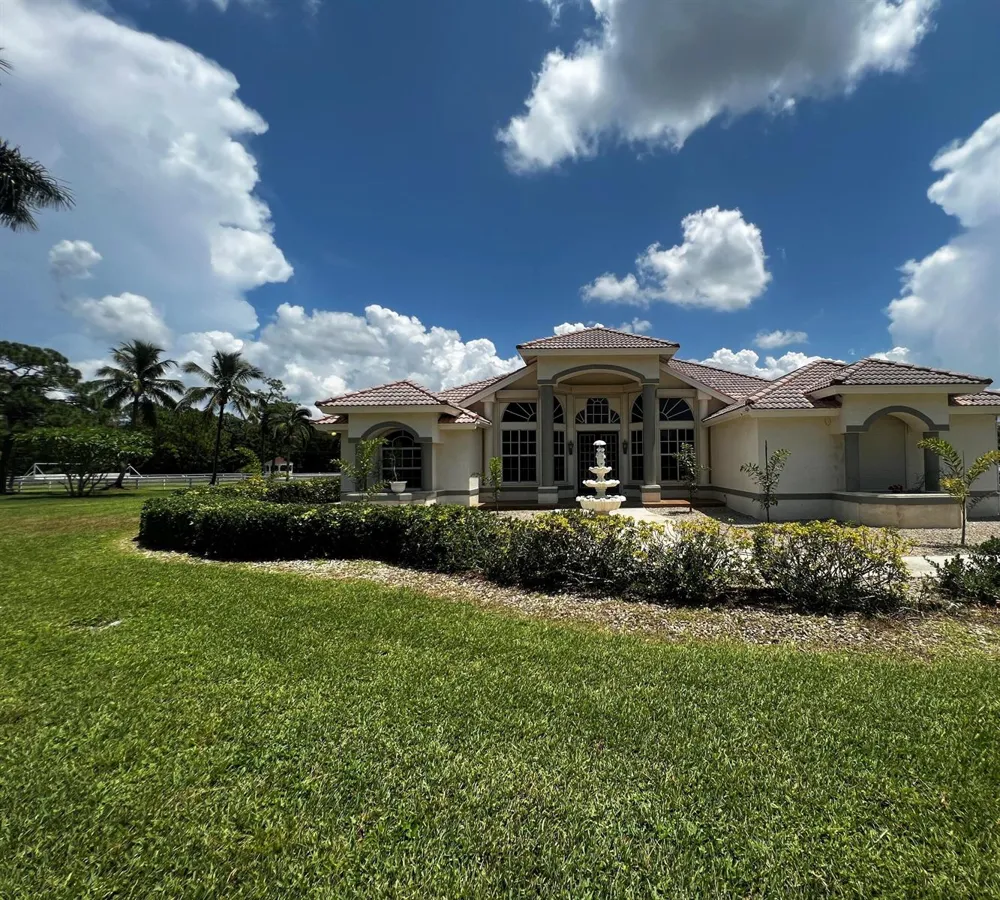 34263406 Hanover Circle Loxahatchee, FL 33470