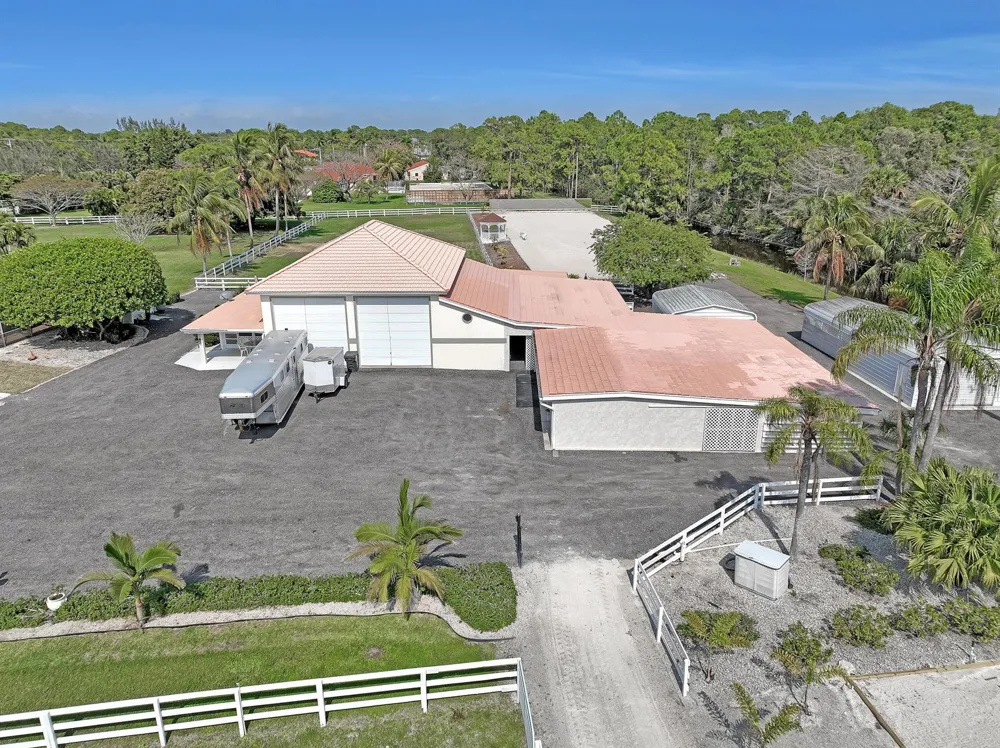 34263406 Hanover Circle Loxahatchee, FL 33470