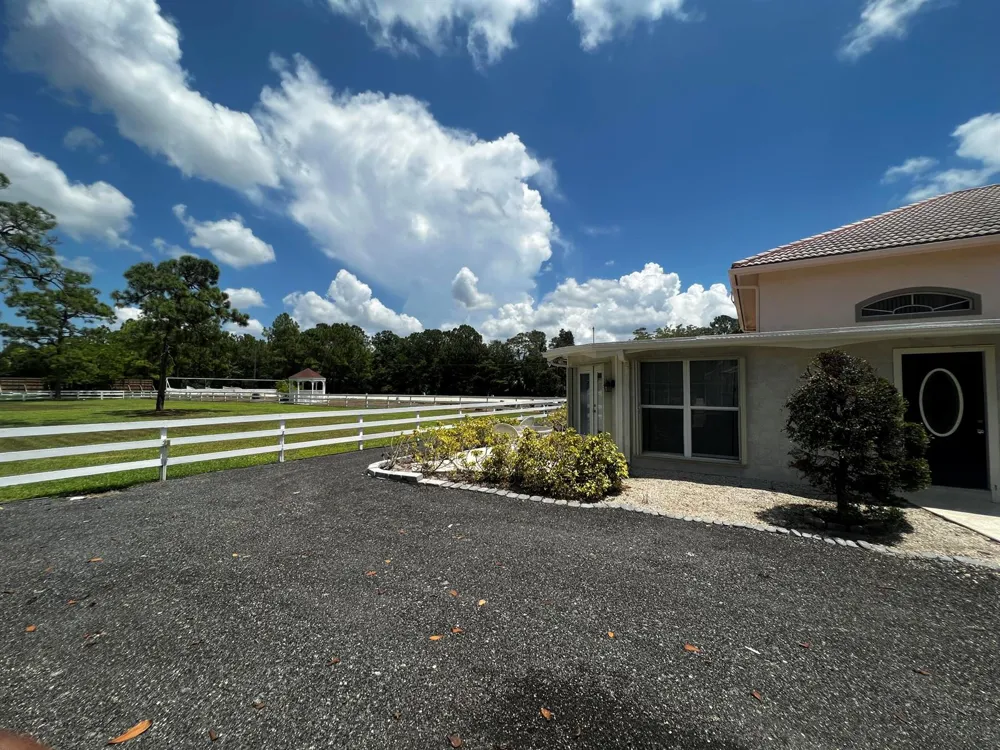 34263406 Hanover Circle Loxahatchee, FL 33470